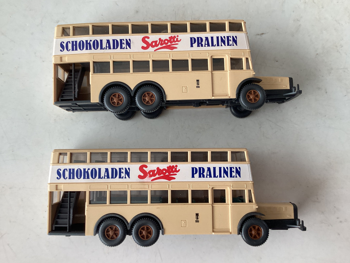 2 X WIKING 1.87 Scale (HO/OO Gauge) PLASTIC MERCEDES BERLIN DOUBLE DECKER BUS