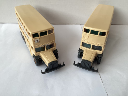 2 X WIKING 1.87 Scale (HO/OO Gauge) PLASTIC MERCEDES BERLIN DOUBLE DECKER BUS