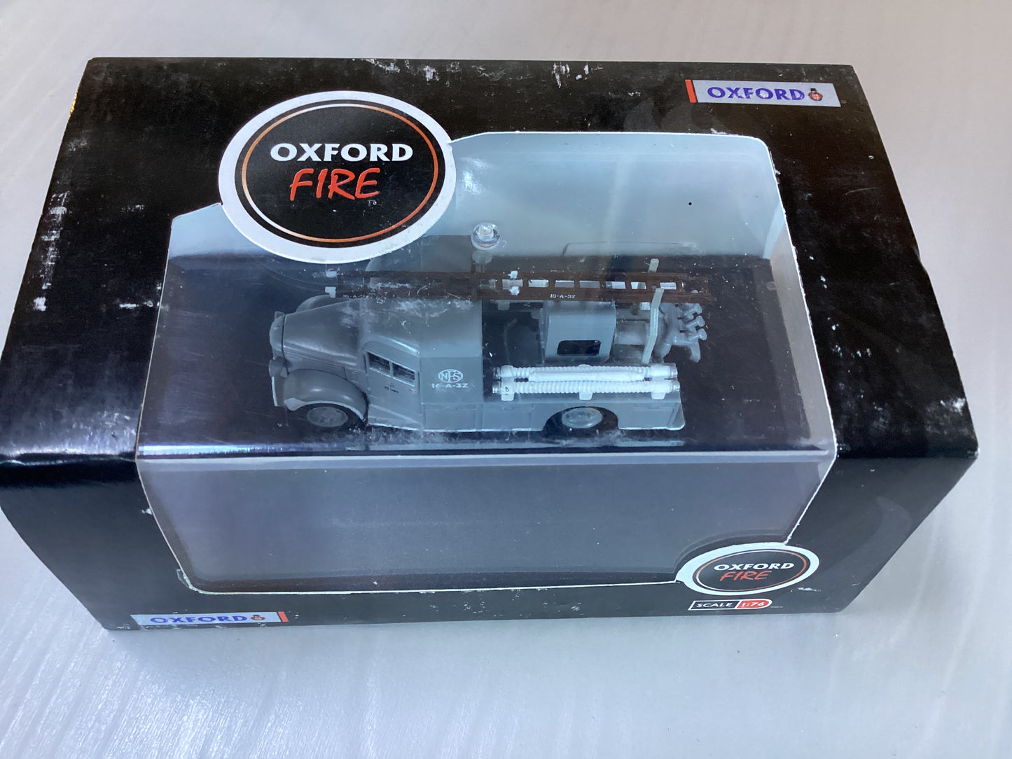 Oxford diecast 1;76 scale 76BHF001 NATIONAL FIRE SERVICE    BEDFORD W.L.G. HEAVY UNIT
