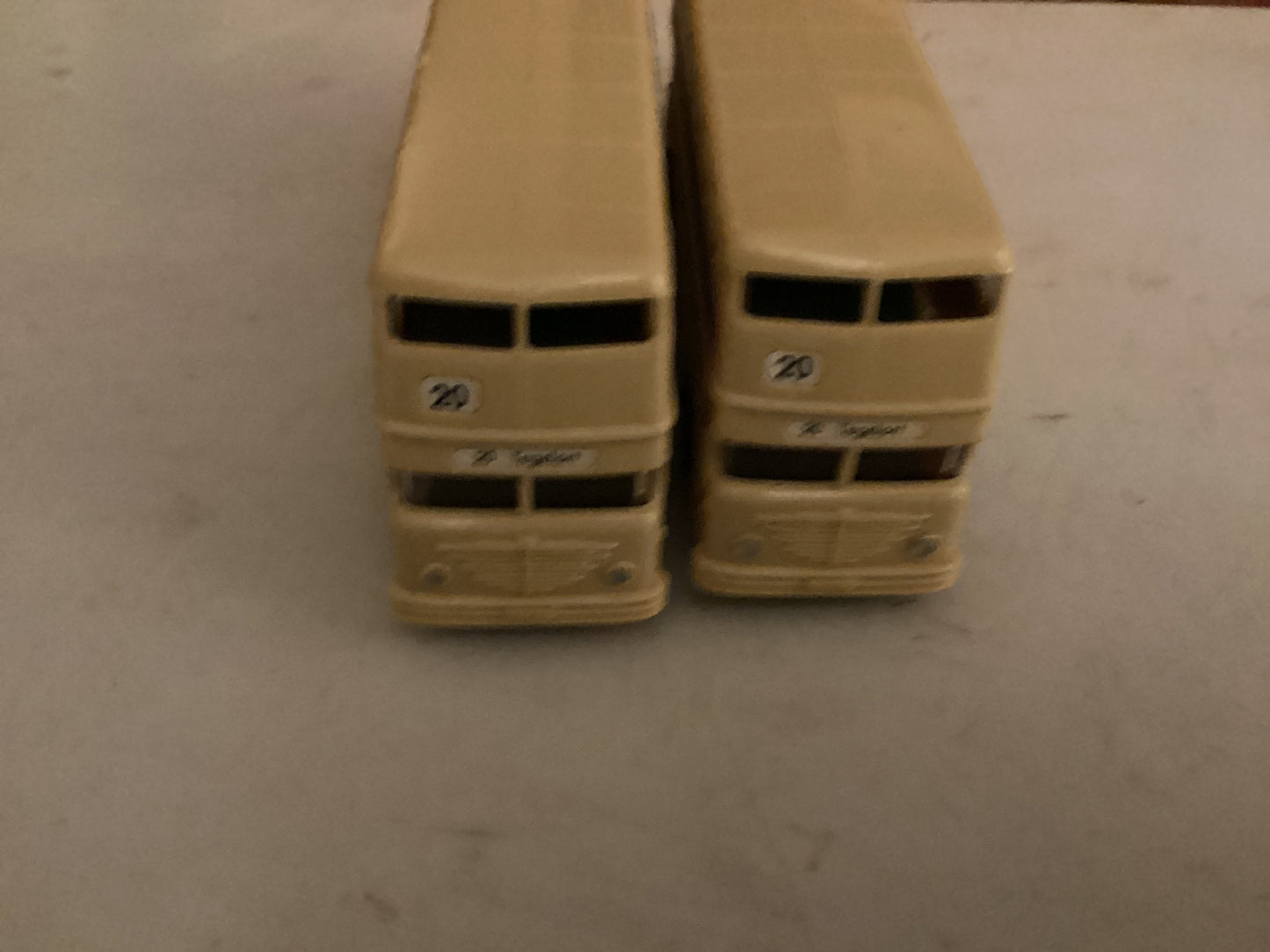 2 X 1.87 Scale (HO/OO Gauge) PLASTIC MERCEDES BERLIN DOUBLE DECKER BUS