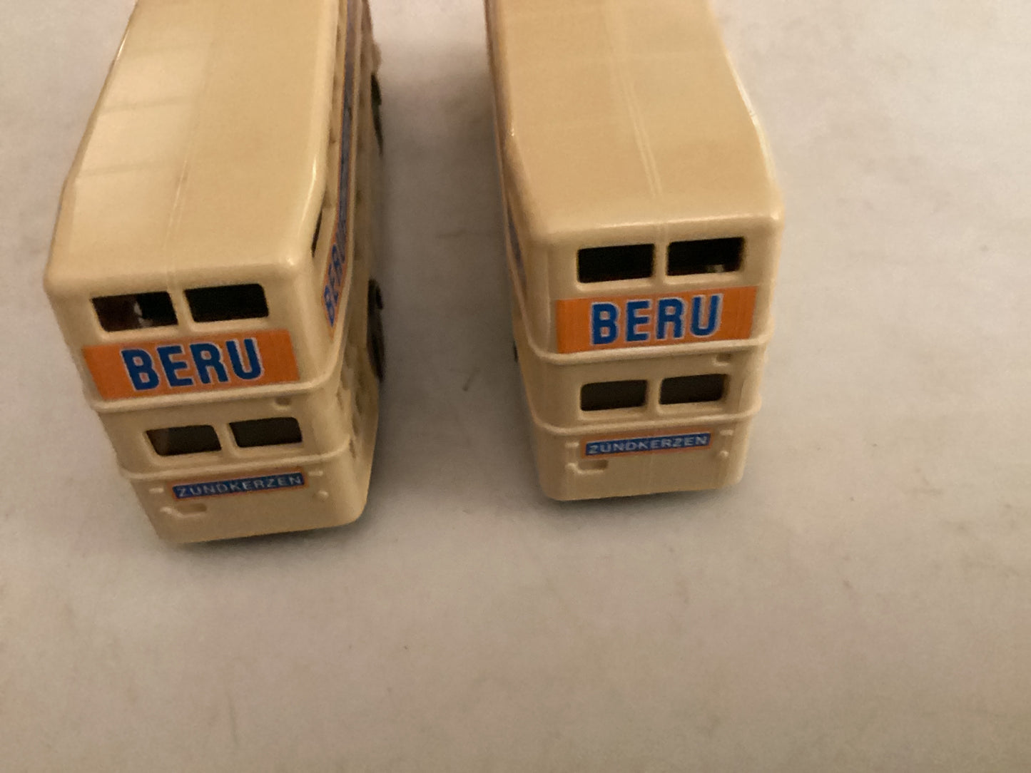 2 X 1.87 Scale (HO/OO Gauge) PLASTIC MERCEDES BERLIN DOUBLE DECKER BUS