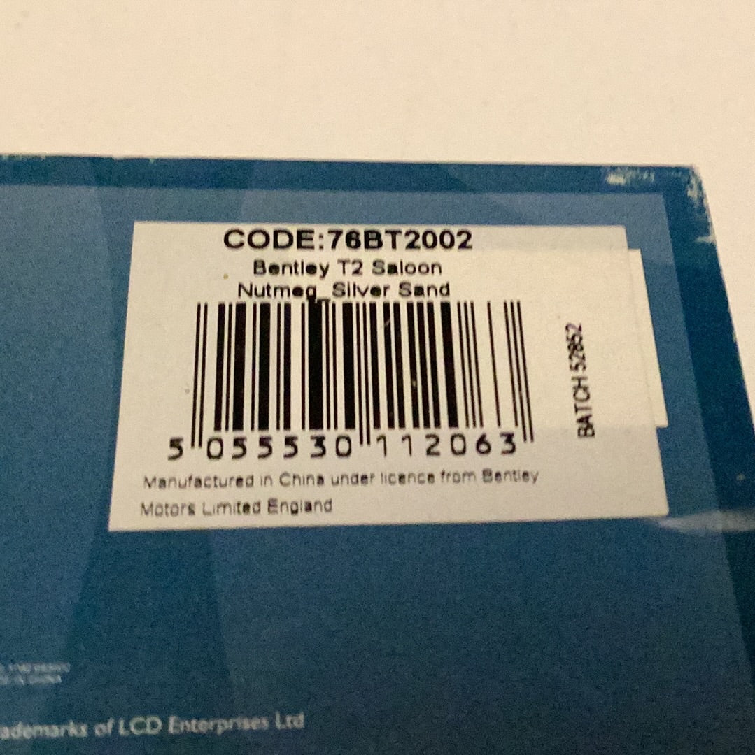Oxford diecast 76BT2002 Bentley T2 Saloon Nutmeg / Silver Sand