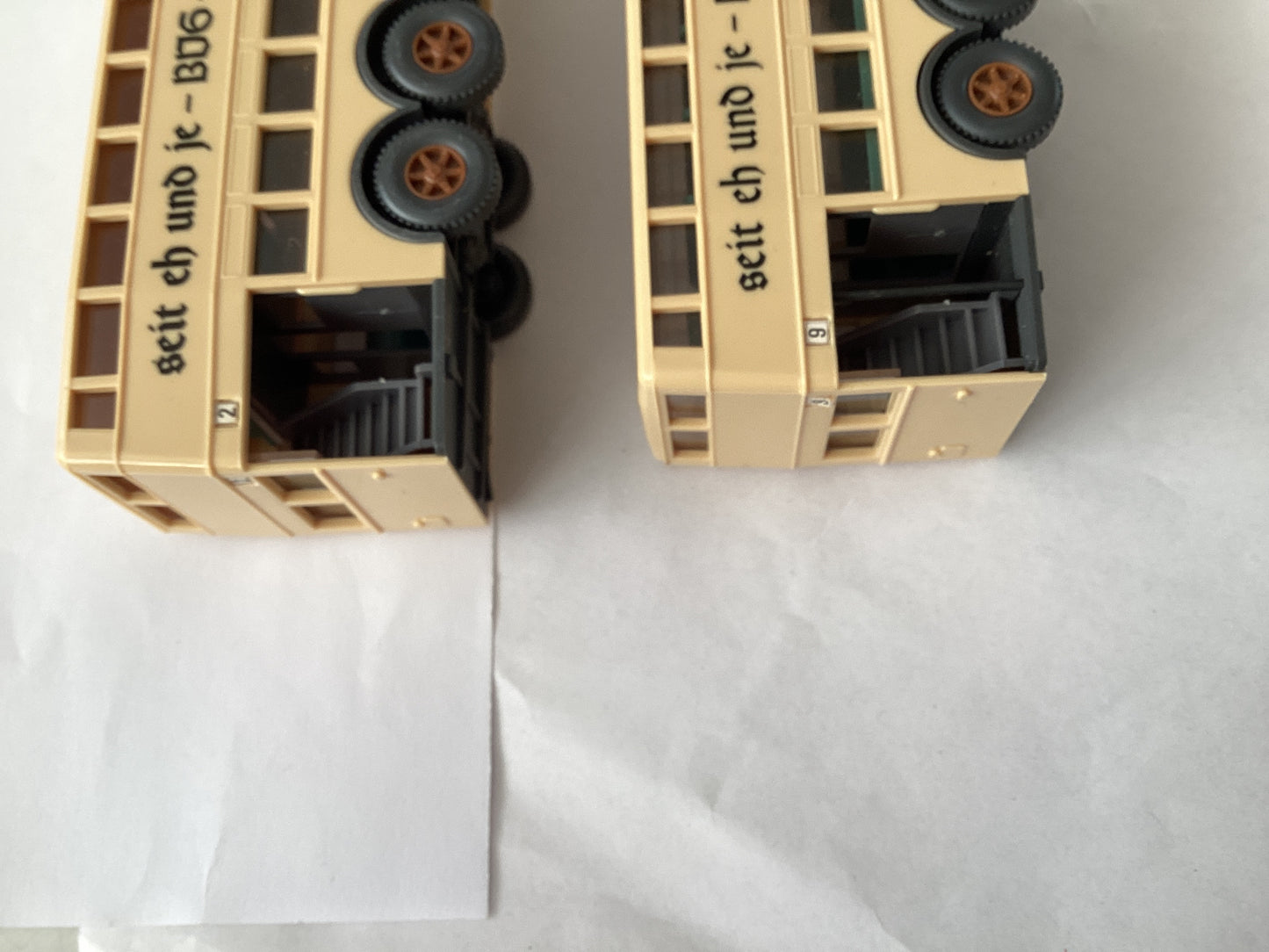 2 X WIKING 1.87 Scale (HO/OO Gauge) PLASTIC MERCEDES BERLIN DOUBLE DECKER BUS