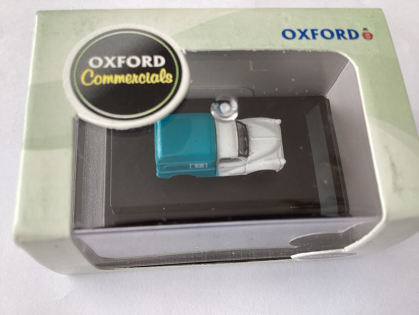 Oxford diecast N GAUGE CODE NMMT012 = MORRIS 1000 VAN CO-OP