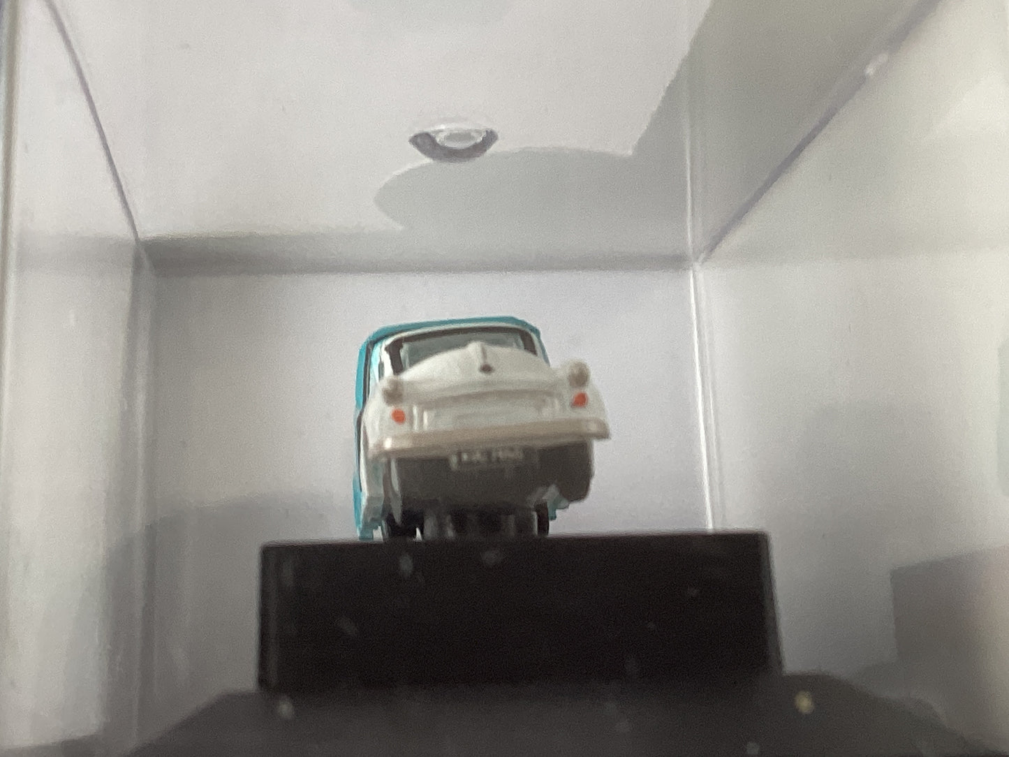 Oxford diecast N GAUGE CODE NMMT012 = MORRIS 1000 VAN CO-OP