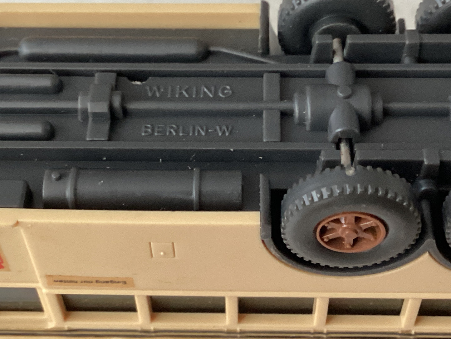 2 X WIKING 1.87 Scale (HO/OO Gauge) PLASTIC MERCEDES BERLIN DOUBLE DECKER BUS