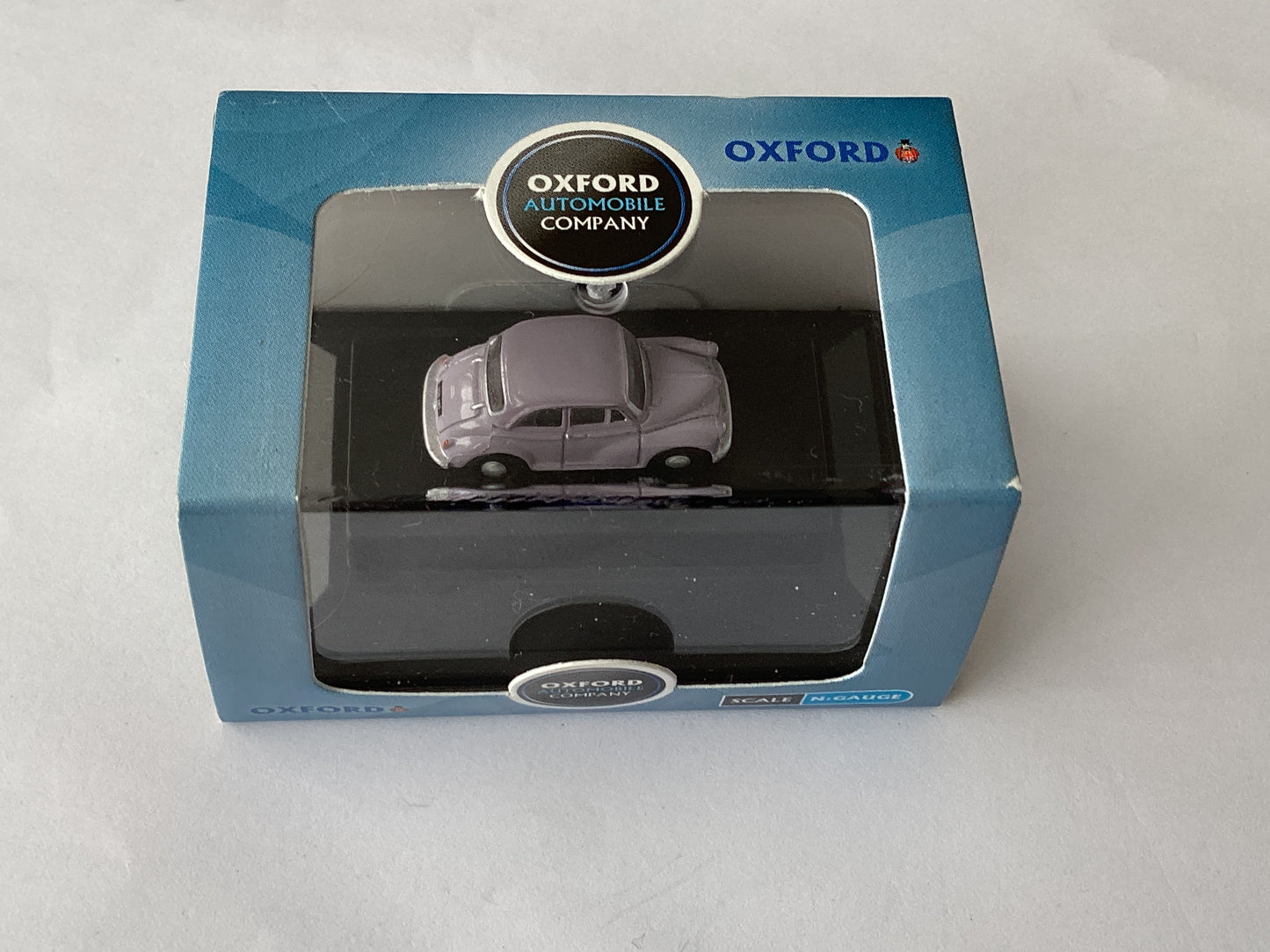Oxford diecast N GAUGE CODE NMOS001  = MORRIS MINOR SALOON