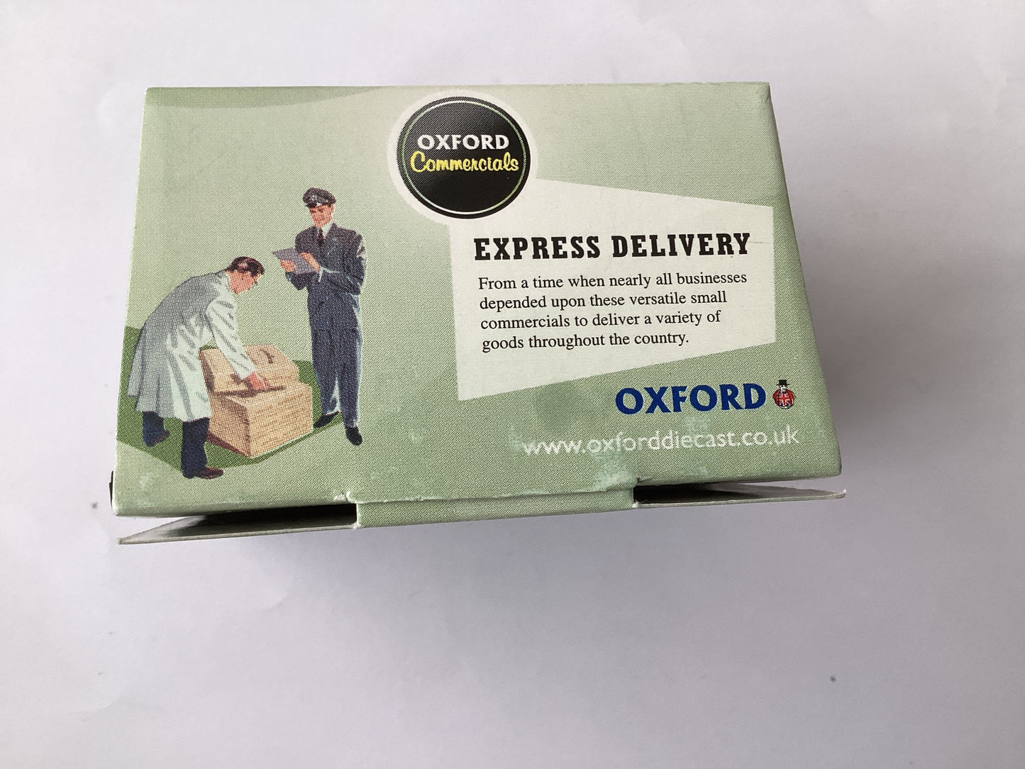 Oxford diecast N GAUGE CODE NMMT012 = MORRIS 1000 VAN CO-OP