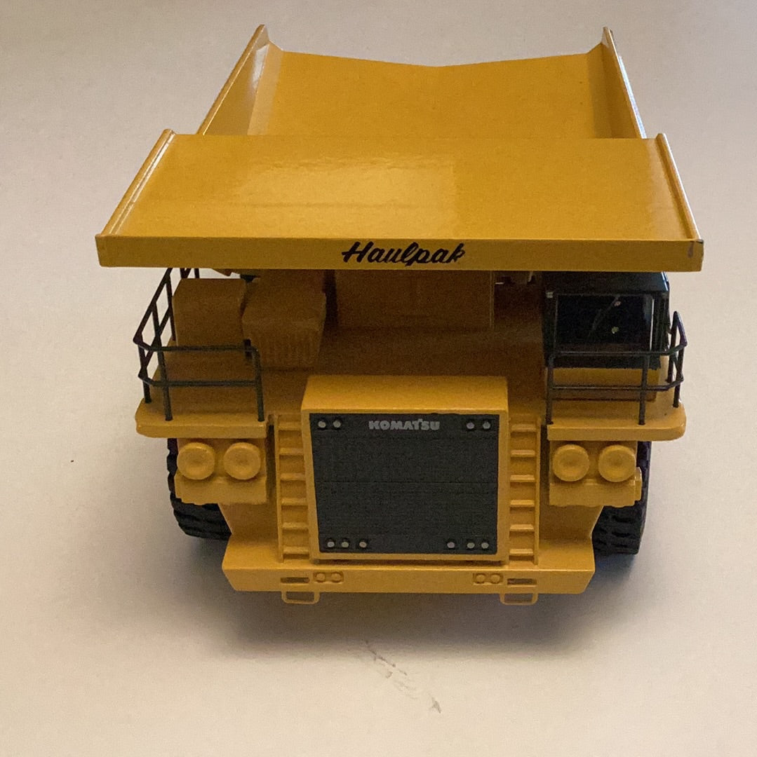 Conrad 1:50 scale Komatsu Haulpak Mining Rigid Dump-truck