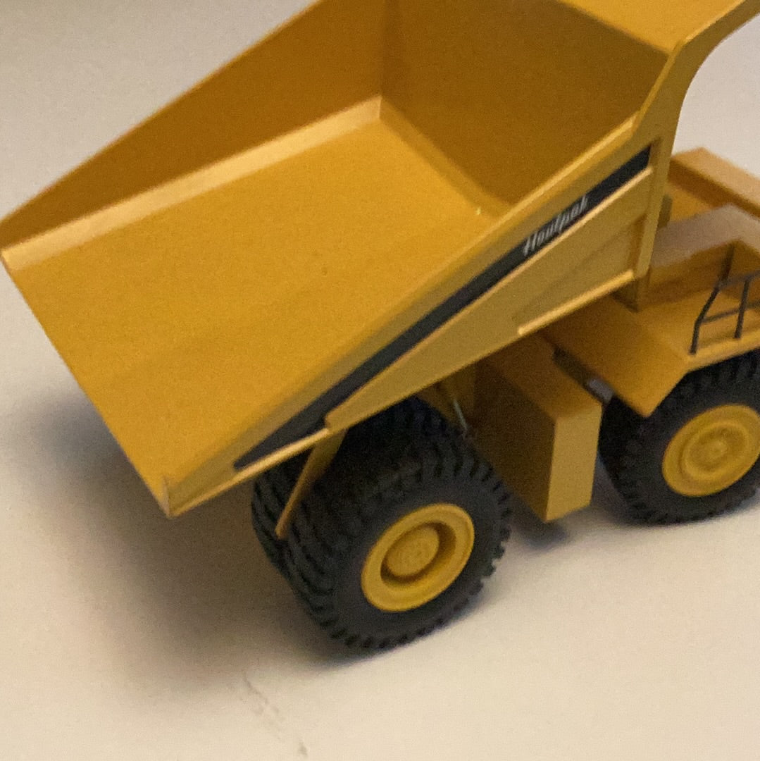 Conrad 1:50 scale Komatsu Haulpak Mining Rigid Dump-truck