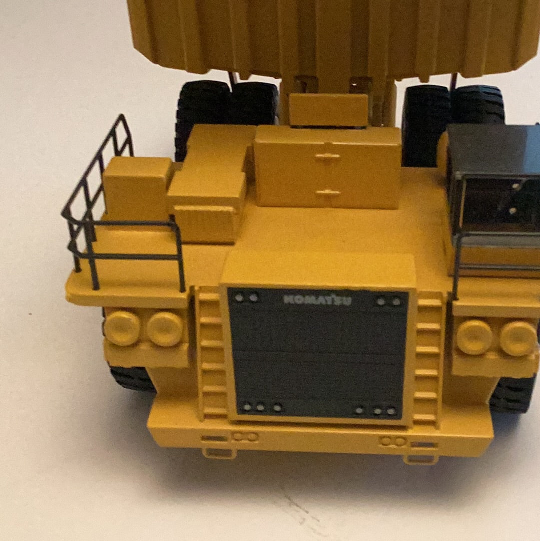 Conrad 1:50 scale Komatsu Haulpak Mining Rigid Dump-truck