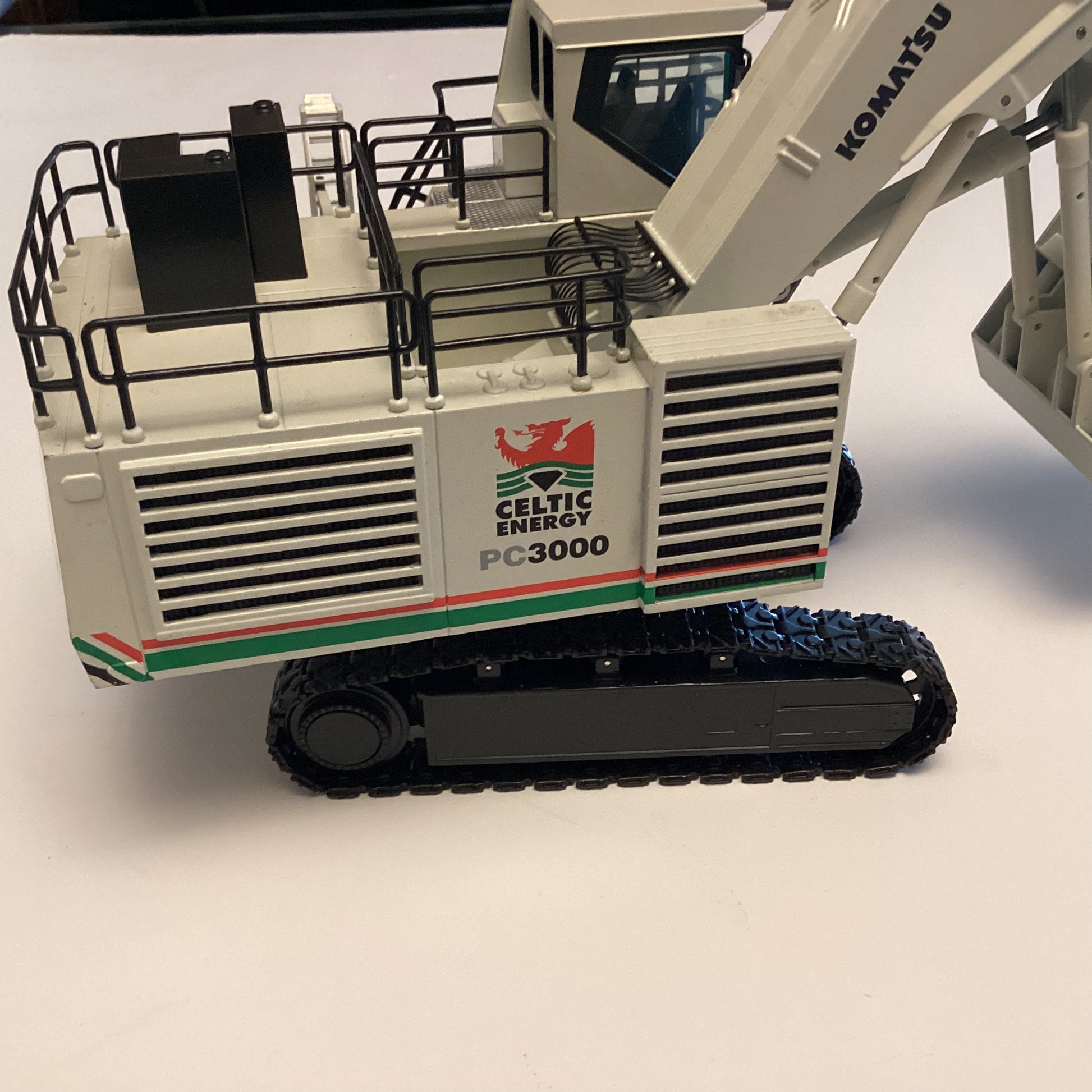 KOMAT'SU PC3000 Super Shovel模型 Miniature Construction World KOMAT'SU PC3000 Super Shovel模型 Miniature Construction World