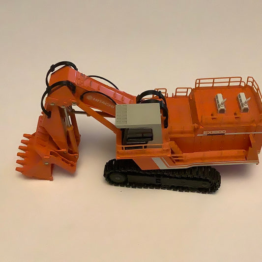 Shinsei - Hitachi EX1800 Giant Excavator (Face Shovel) 1.60 scale